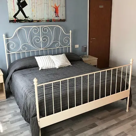 Irides A Un Passo Dai Parchi Divertimento 3*