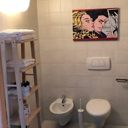 Irides A Un Passo Dai Parchi Divertimento 3* Lazise