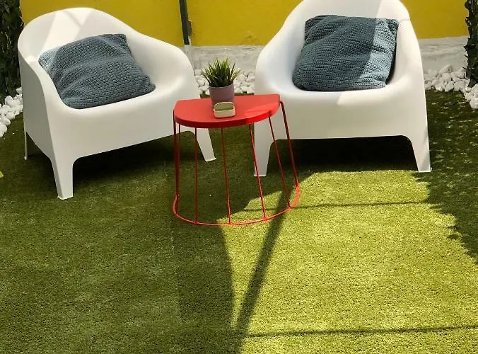 Гостевой дом Irides A Un Passo Dai Parchi Divertimento Лацизе